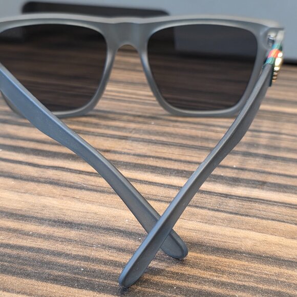 GUCCI Oversized Gray Transparent Sunglasses – Made in Italy | Unisex Designer Ey - Picture 7 of 9
